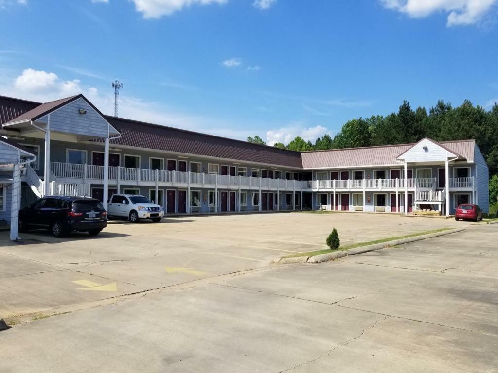 Oak Tree Inn Eupora エクステリア 写真